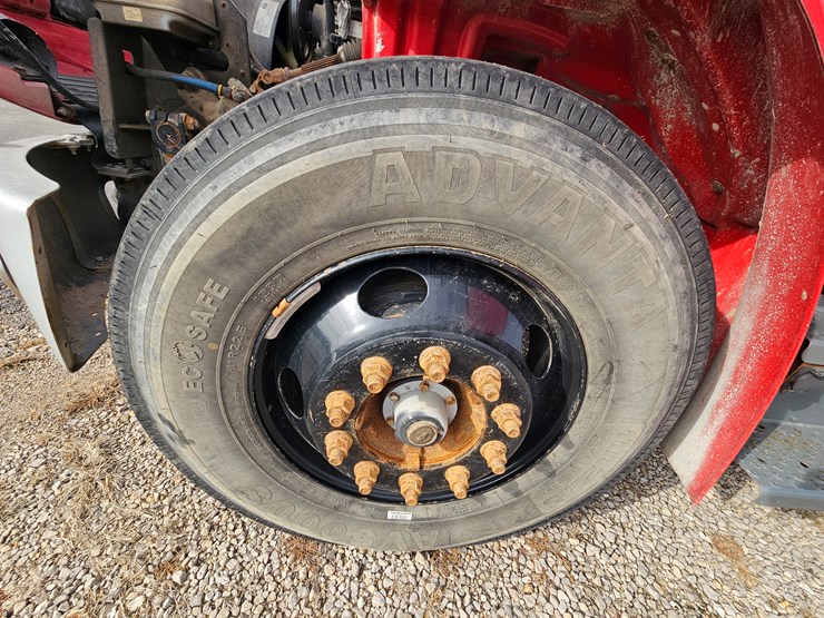 2016-freightliner-s2g-image-93