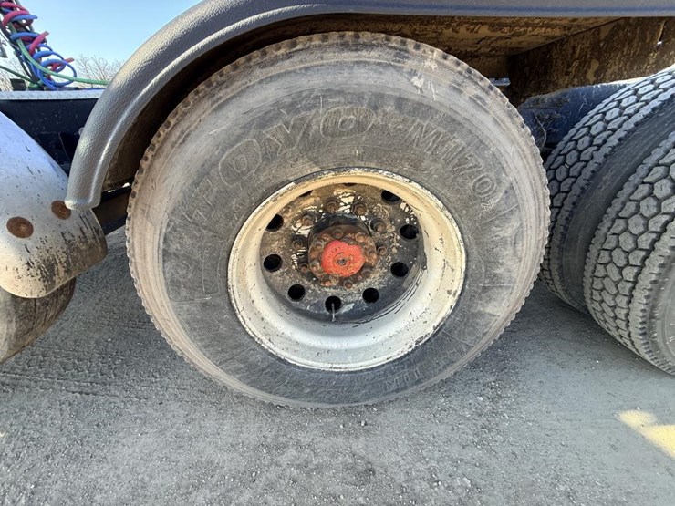 #1974-•-2008-international-eagle-day-cab-truck-tractor-image-58