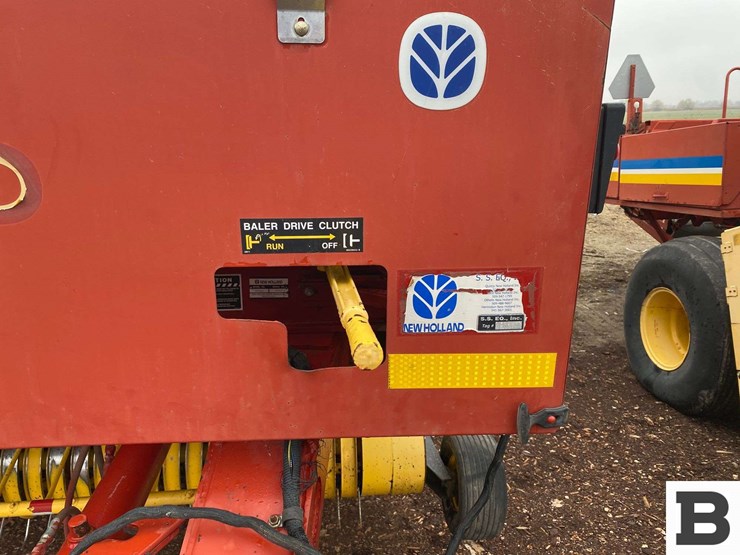 2002-new-holland-bb900-image-9