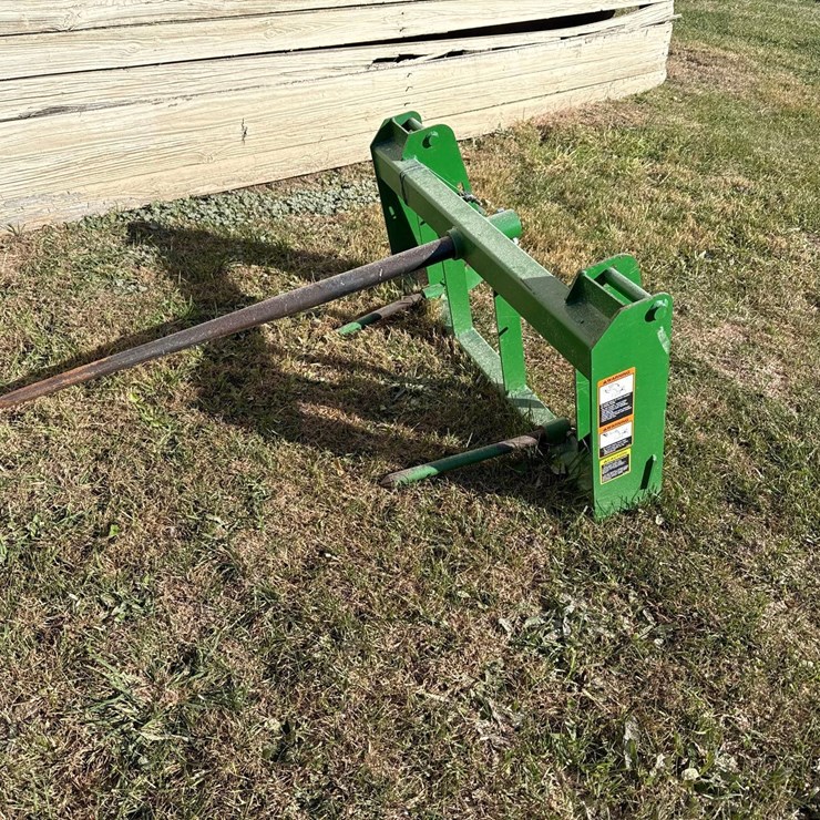 Frontier Bale Spear Att