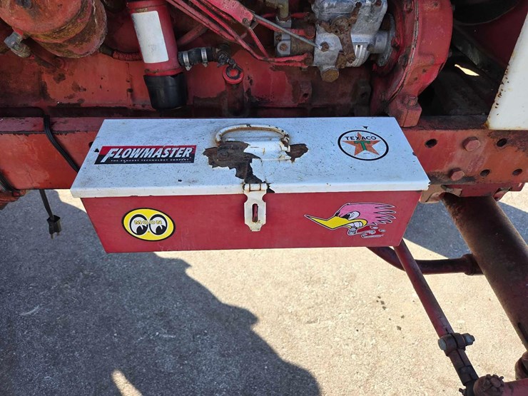 case-ih-560-image-40