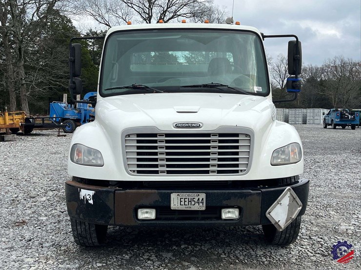 2017-freightliner-m2-s/a-tank-truck-image-13