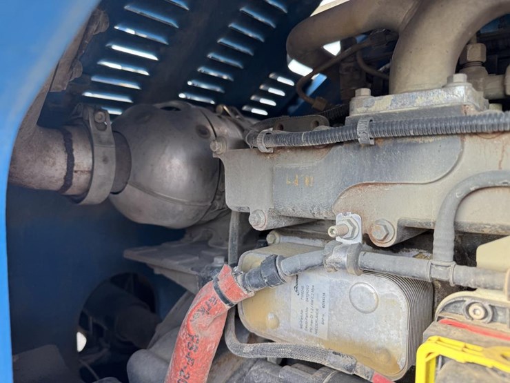 #1460-•-2014-genie-1056-telehandler-image-51