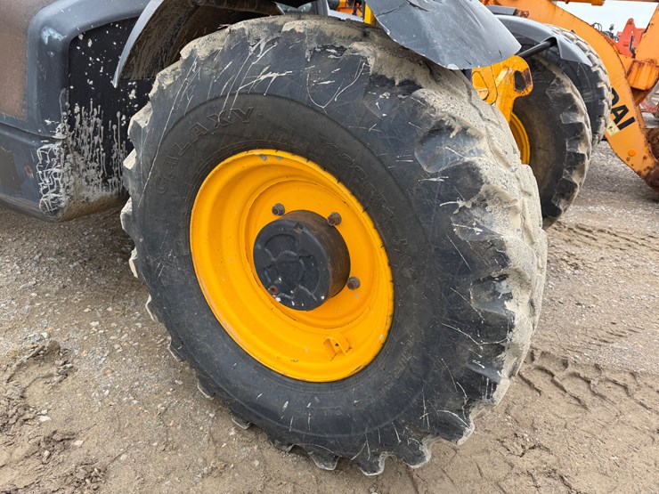 2018-jcb-509-42-image-47