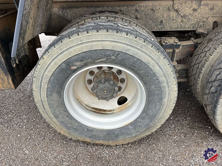 2008-sterling-l7500-image-7