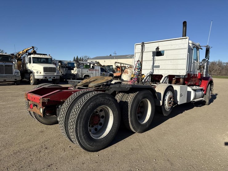 #1952-•-2008-international-eagle-day-cab-truck-tractor-image-5
