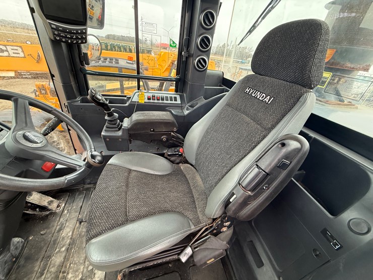 hyundai-hl940-image-78