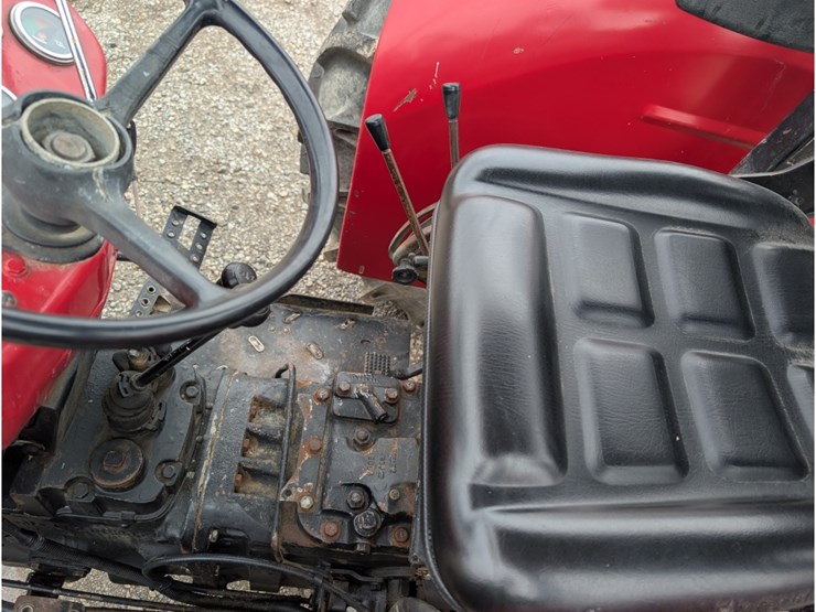 massey-ferguson-263-image-17