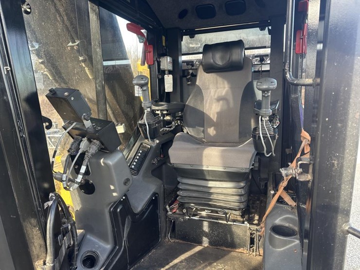 2016-caterpillar-501-hd-image-43