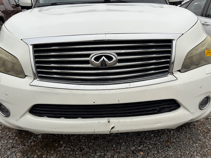 2012-infiniti-qx56-image-16