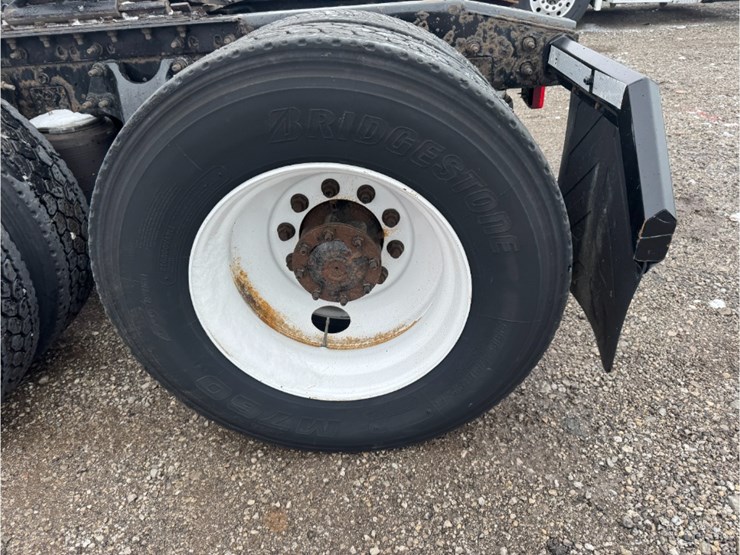 2019-international-lt-image-7