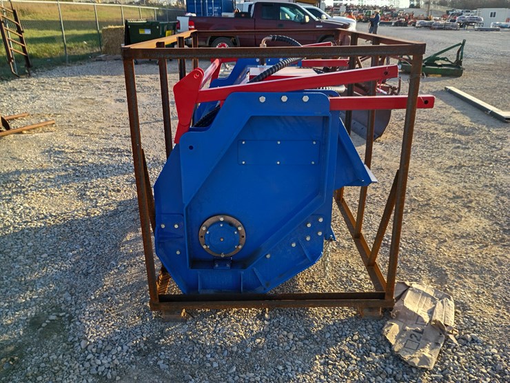 #22202-•-agt-mulcher-skid-steer-attachment-image-3