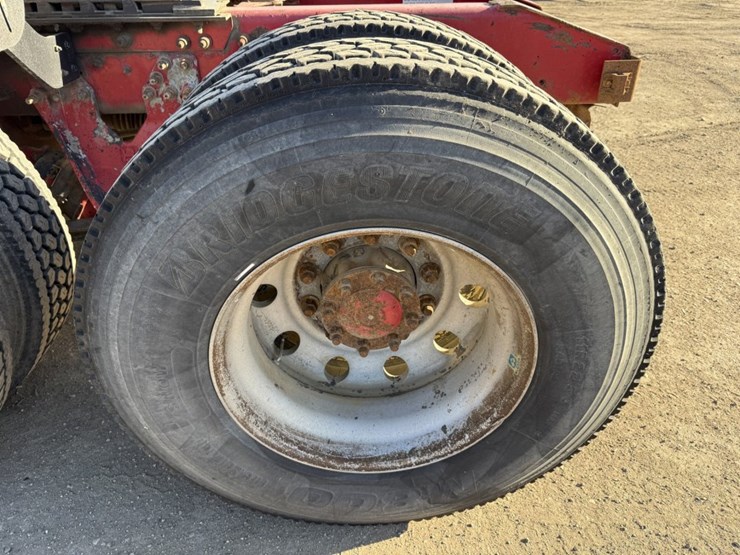 #1952-•-2008-international-eagle-day-cab-truck-tractor-image-72