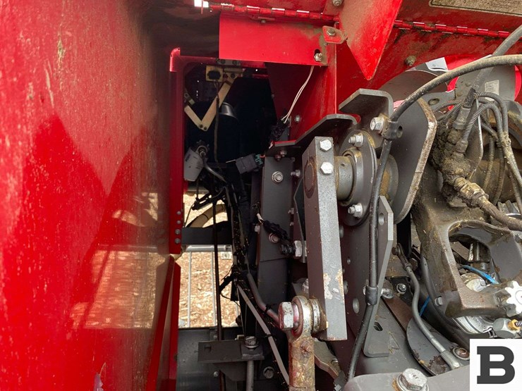 massey-ferguson-1844s-image-34