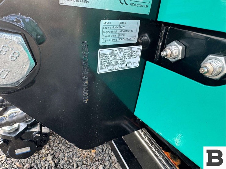 2025-cfg-industrial-h15r-mini-excavator-image-15