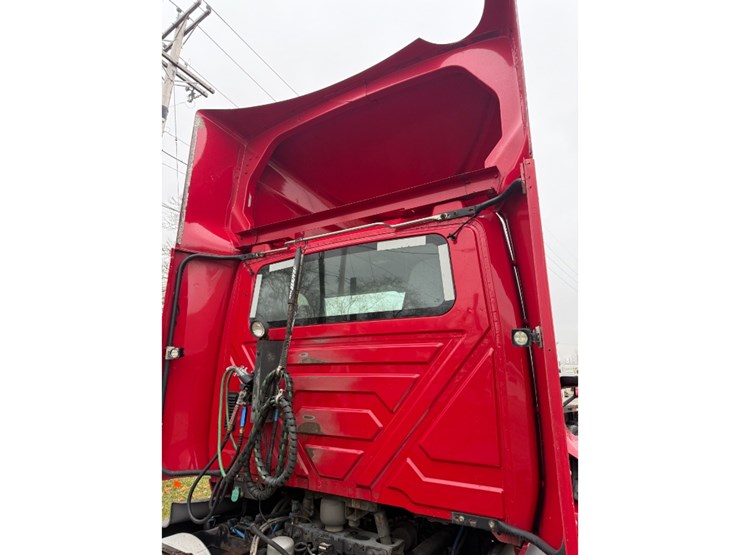 2019-international-lt-image-14