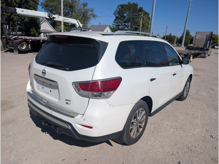 2014-nissan-pathfinder-image-6