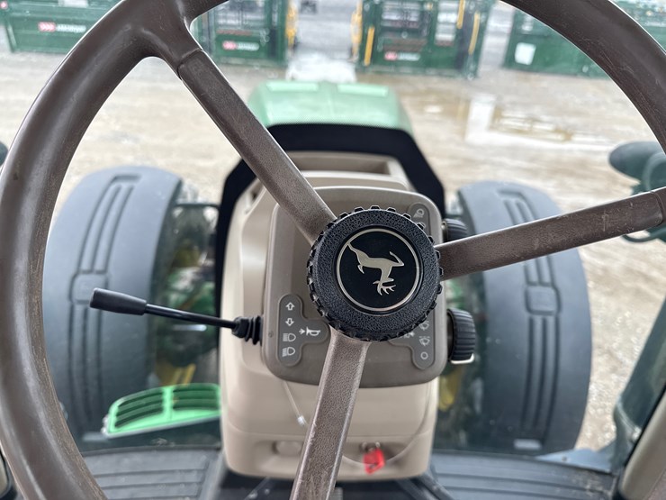 john-deere-8320r-image-46
