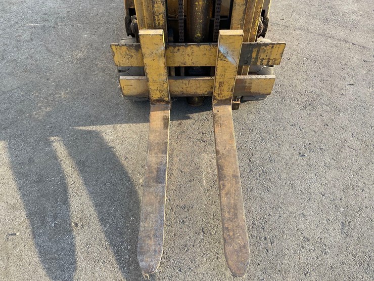 yale-5000#-lp-forklift-image-2