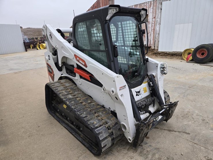 bobcat-t770-image-15