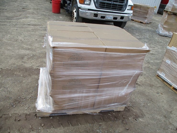 lot-of-square-cedar-wooden-plant-baskets,-image-1