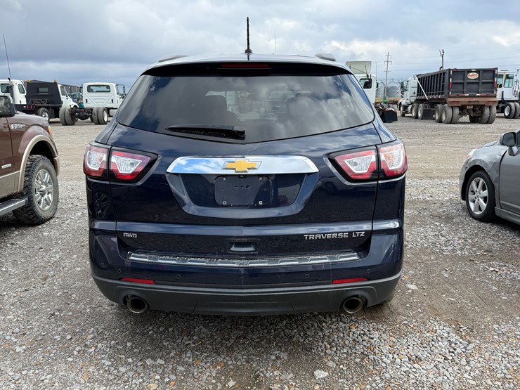 2015-chevrolet-traverse-image-5