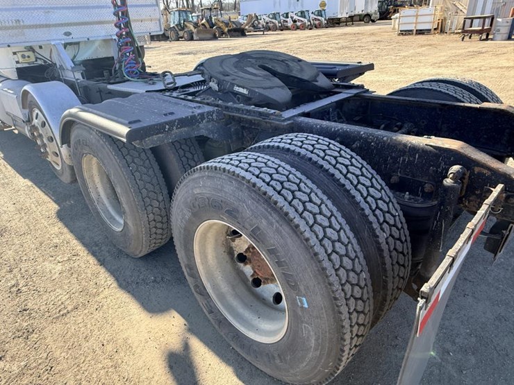 #1974-•-2008-international-eagle-day-cab-truck-tractor-image-17