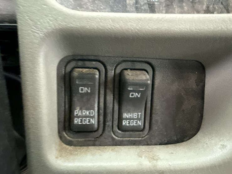 2013-international-4300-sba-image-75