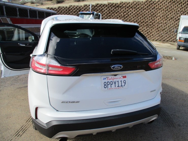 2019-ford-edge-sel-image-14