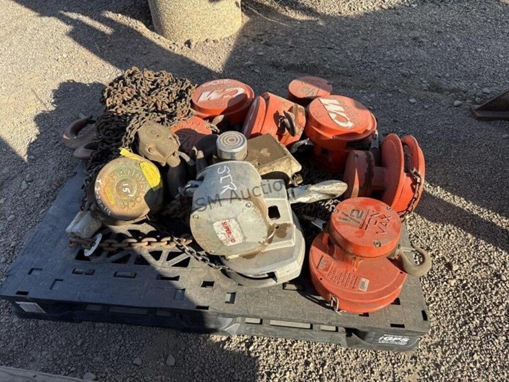 pallet-of-asst-chain-hoists-image-2