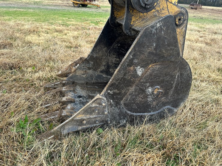 deere-790e-lc-image-36