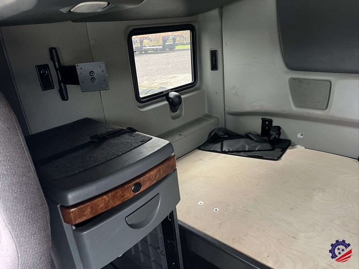 2019-international-lt-image-50