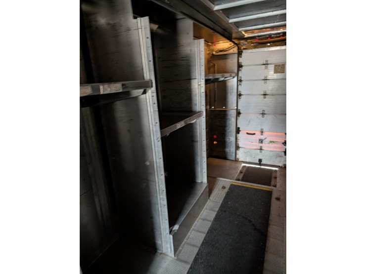 2017-freightliner-mt55-image-14