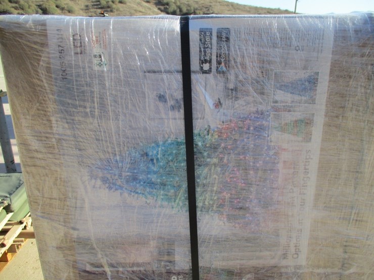 lot-of-7.5'-kingsley-balsam-fir-christmas-trees,-image-4