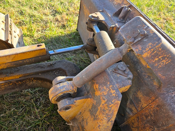 komatsu-d37p-2-image-42