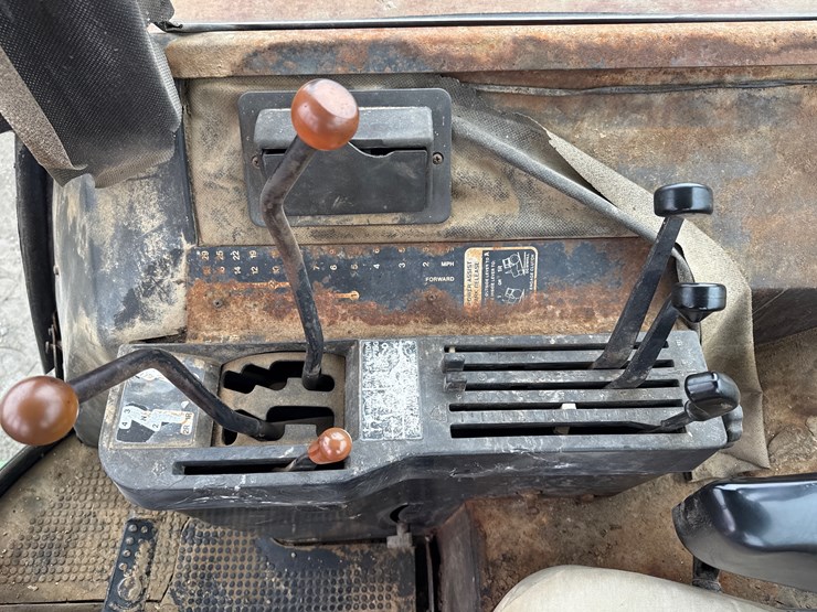 john-deere-4640-image-46