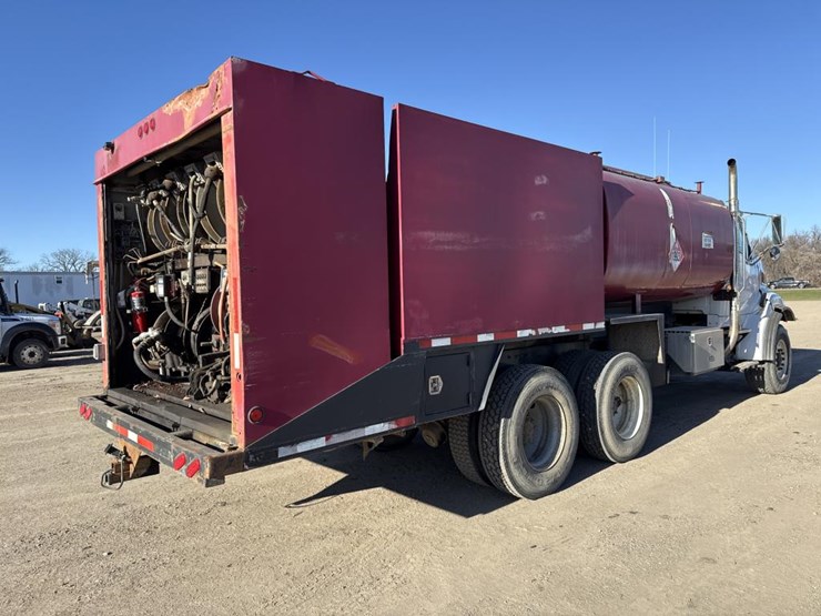 #1953-•-1998-ford-fuel-truck-image-5