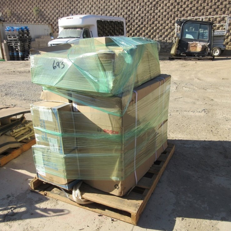 Bosch & Gree Ductless A/C Condensers,