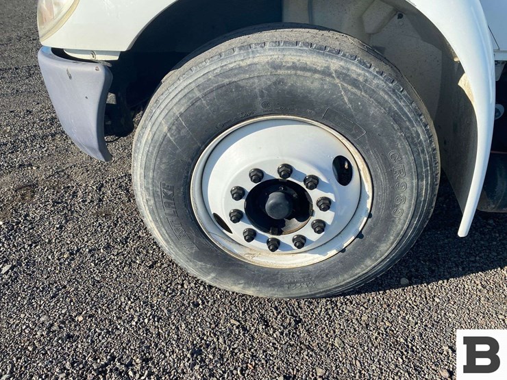 2011-international-durastar-4300-image-15