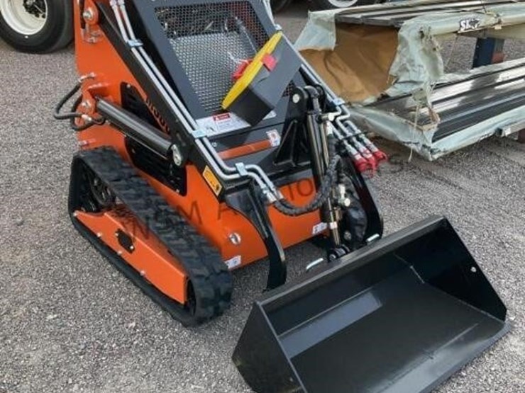 2025-mms-36c-stand-up-skid-steer-image-1