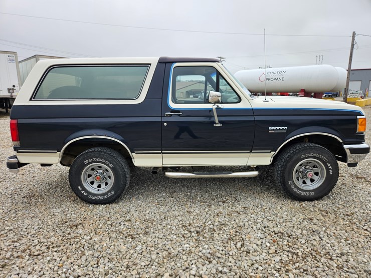 1989-ford-bronco-image-15