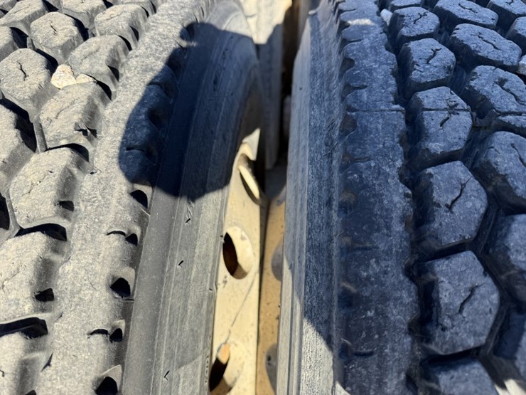 #1952-•-2008-international-eagle-day-cab-truck-tractor-image-75