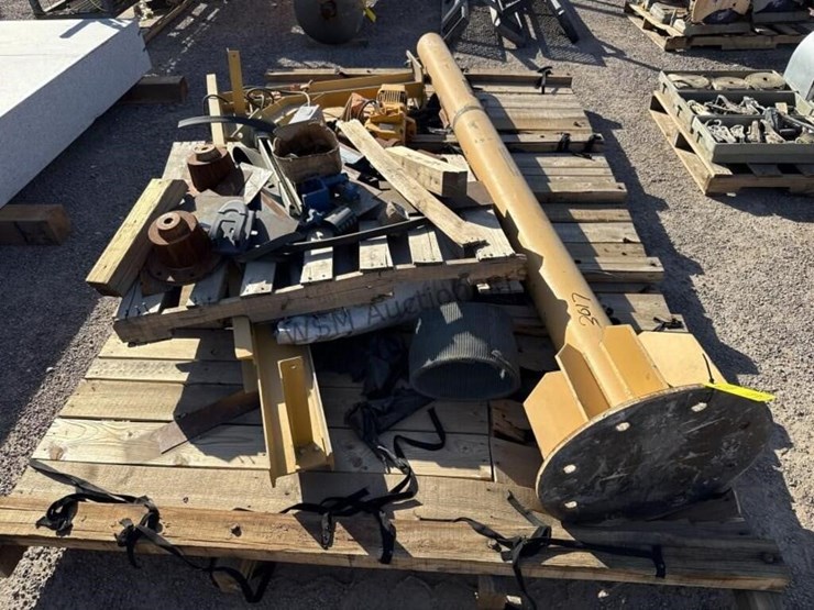large-pallet-w/-shop-crane-&-misc-image-2