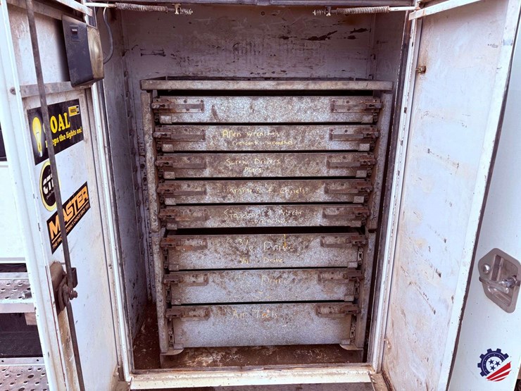 1998-freightliner-fl70-image-22