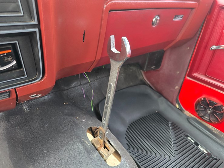 1986-dodge-ram-charger-image-86