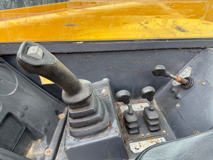 2018-jcb-509-42-image-25