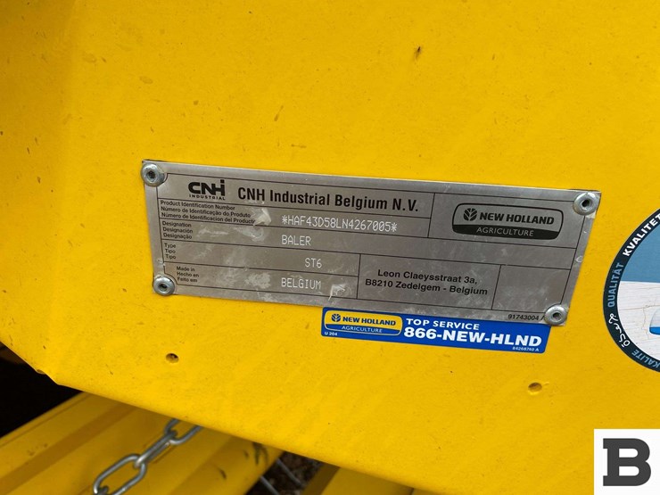 new-holland-340-image-12