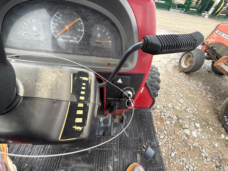 mahindra-2810-image-39