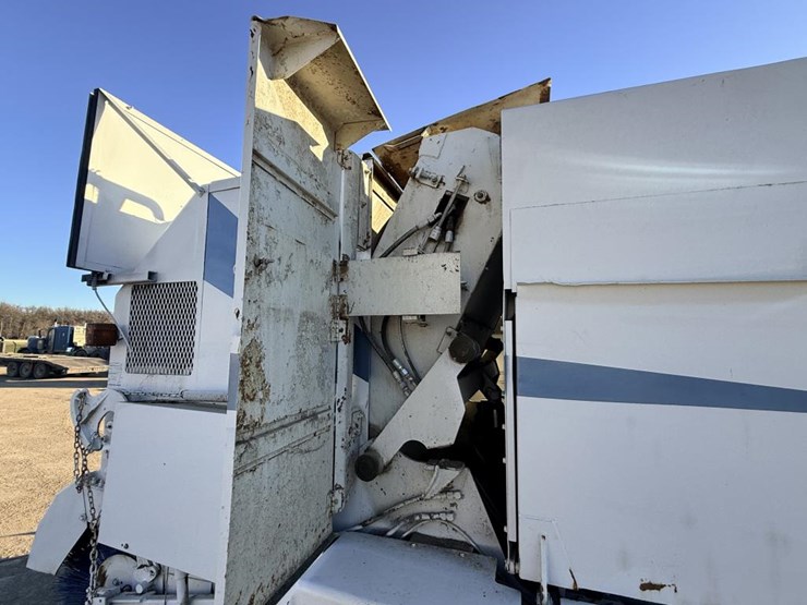 #1981-•-1990-mobil-sweeper-ahl-sweeper-truck-image-24