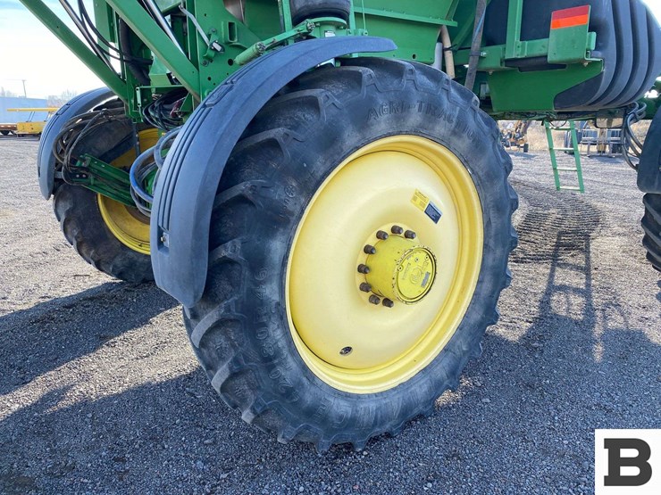 2013-john-deere-4830-image-43